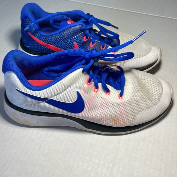 Nike Tanjun Racer WHT/ROYAL/HYPER RED Youth 5. - Picture 2 of 6